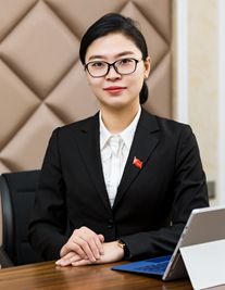 張文琳律師照片