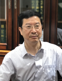 盧懷敦律師照片